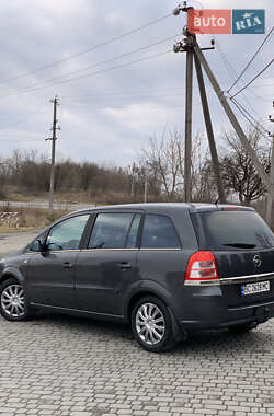 Минивэн Opel Zafira 2011 в 
