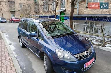 Opel Zafira 2011