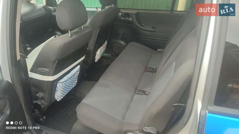 Мінівен Opel Zafira 2000 в Каневі