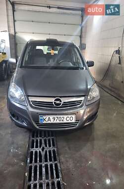 Мінівен Opel Zafira 2011 в Києві