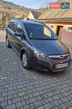 Минивэн Opel Zafira 2012 в Старом Самборе