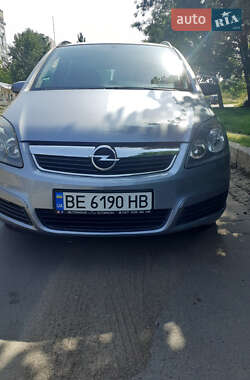 Мінівен Opel Zafira 2006 в Первомайську