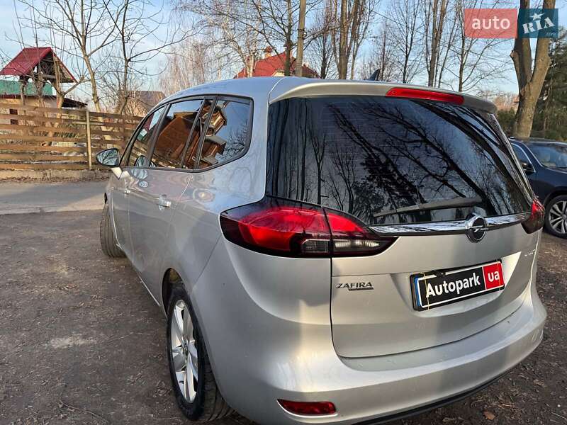 Минивэн Opel Zafira 2012 в Киеве