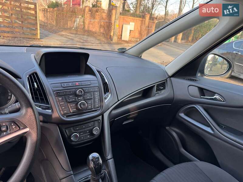 Минивэн Opel Zafira 2012 в Киеве