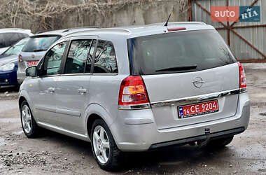 Мінівен Opel Zafira 2011 в Вінниці