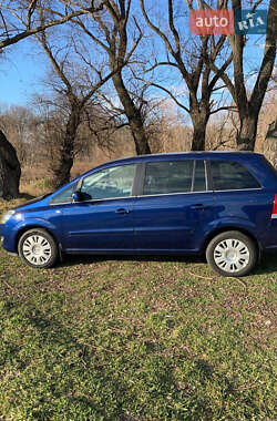 Минивэн Opel Zafira 2011 в Ямполе