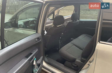 Минивэн Opel Zafira 2010 в 
