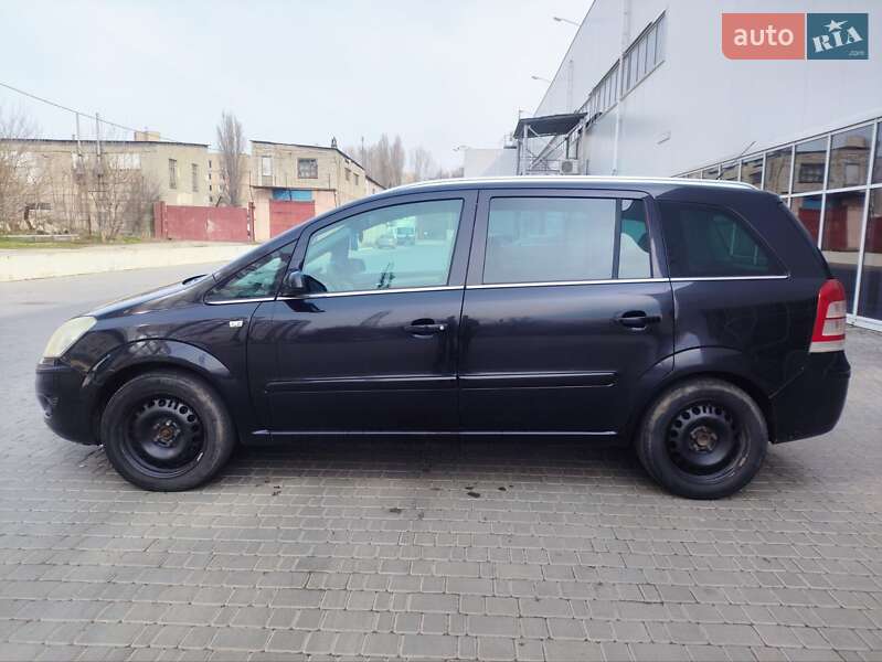 Минивэн Opel Zafira 2008 в Одессе