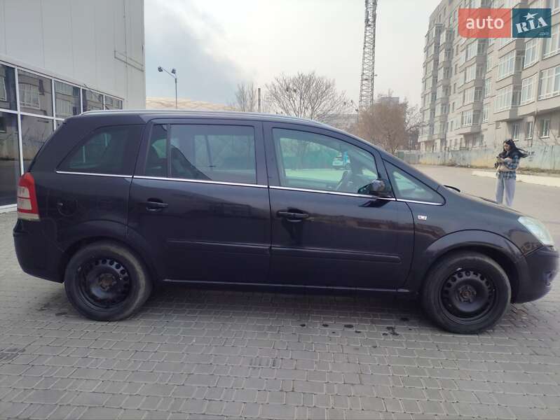 Минивэн Opel Zafira 2008 в Одессе