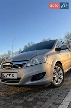 Мінівен Opel Zafira 2010 в Червонограді