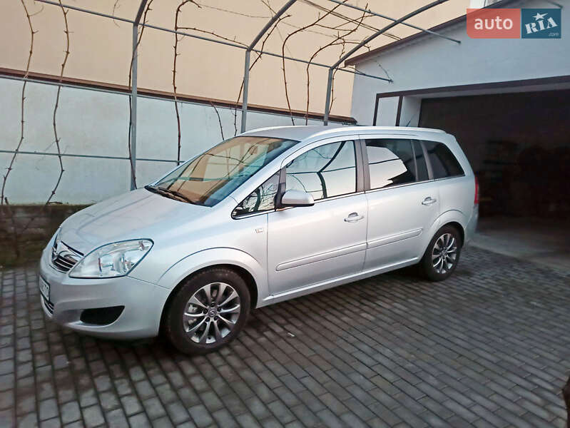 Мінівен Opel Zafira 2009 в Одесі
