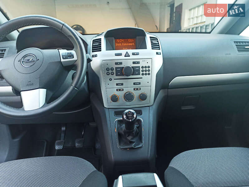 Мінівен Opel Zafira 2009 в Одесі