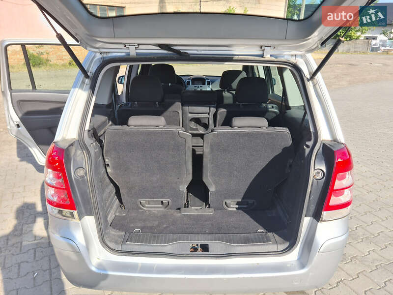 Мінівен Opel Zafira 2008 в Івано-Франківську