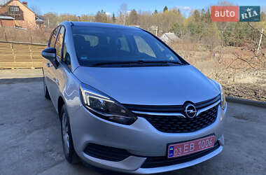 Мінівен Opel Zafira 2018 в Чернівцях