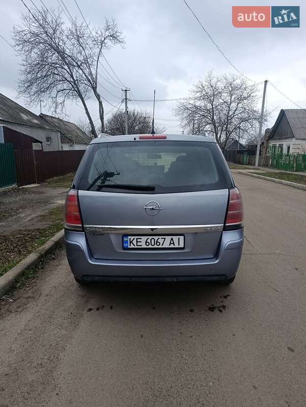 Мінівен Opel Zafira 2006 в Синельниковому