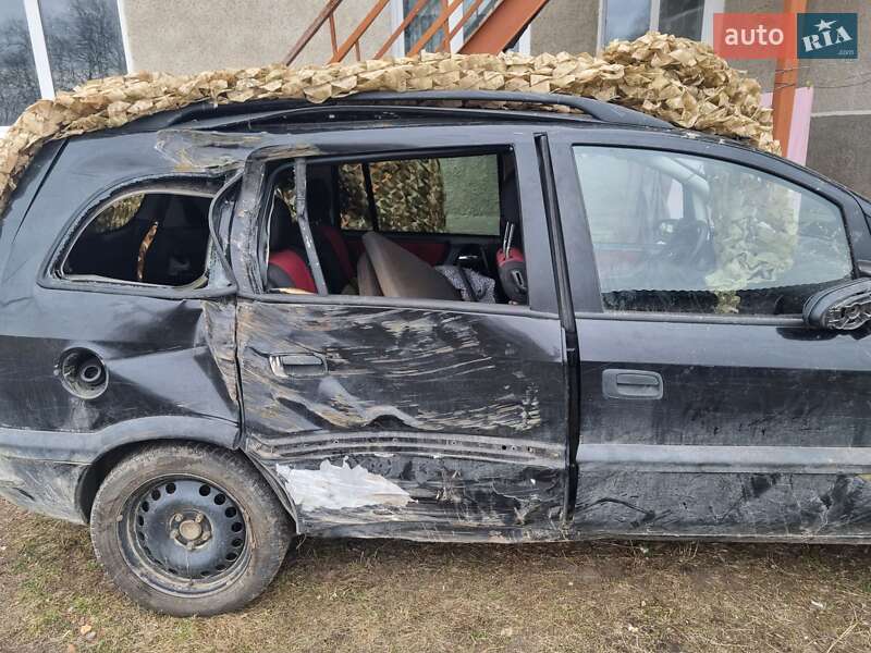 Мінівен Opel Zafira 2002 в Коростені