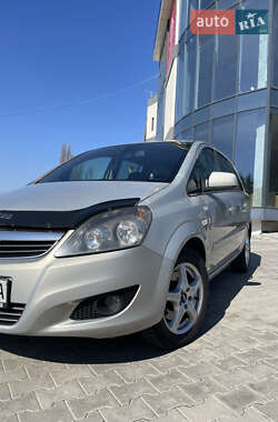 Минивэн Opel Zafira 2011 в 