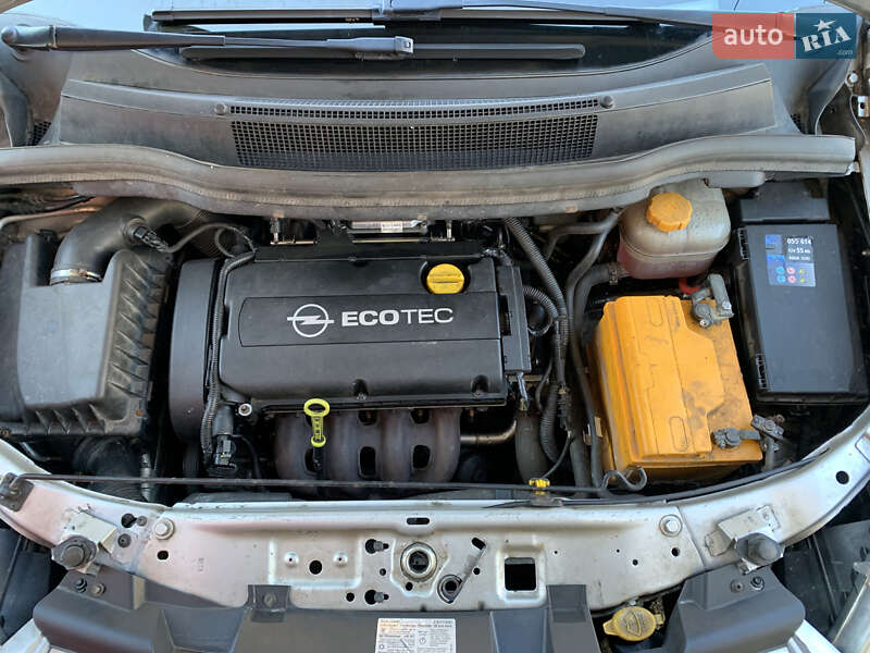 Минивэн Opel Zafira 2008 в Самборе фото 8 Минивэн Opel Zafira 2008 в Самборе