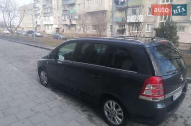 Минивэн Opel Zafira 2011 в 