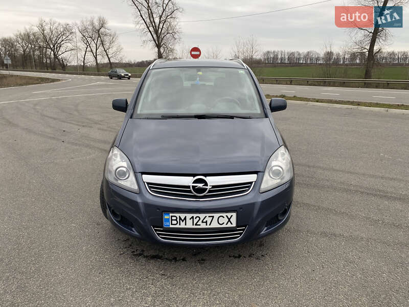Минивэн Opel Zafira 2010 в Ромнах фото 13 Минивэн Opel Zafira 2010 в Ромнах