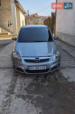 Минивэн Opel Zafira 2006 в 