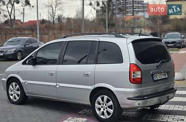 Минивэн Opel Zafira 2004 в 