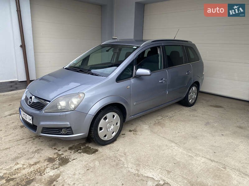 Минивэн Opel Zafira 2006 в 