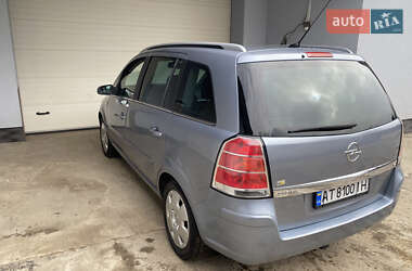 Минивэн Opel Zafira 2006 в 