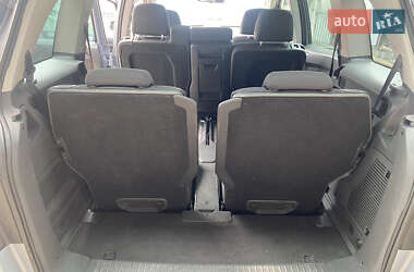 Минивэн Opel Zafira 2006 в 