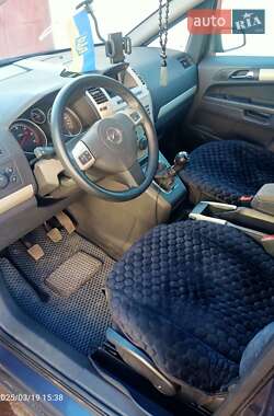 Минивэн Opel Zafira 2008 в 