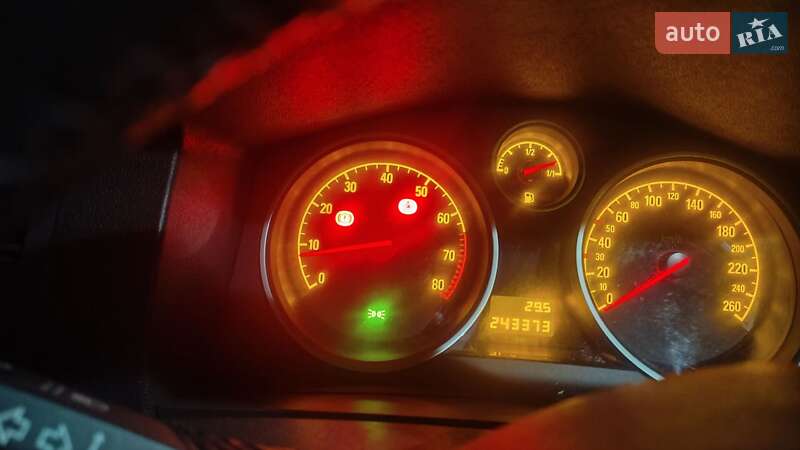 Мінівен Opel Zafira 2010 в Бердичеві фото 7 Мінівен Opel Zafira 2010 в Бердичеві