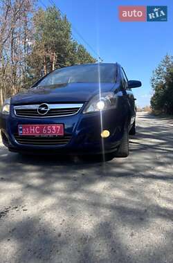 Минивэн Opel Zafira 2008 в Славуте