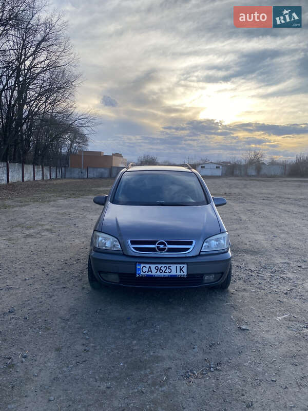 Мінівен Opel Zafira 2004 в Умані