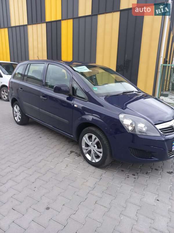 Мінівен Opel Zafira 2010 в Бару