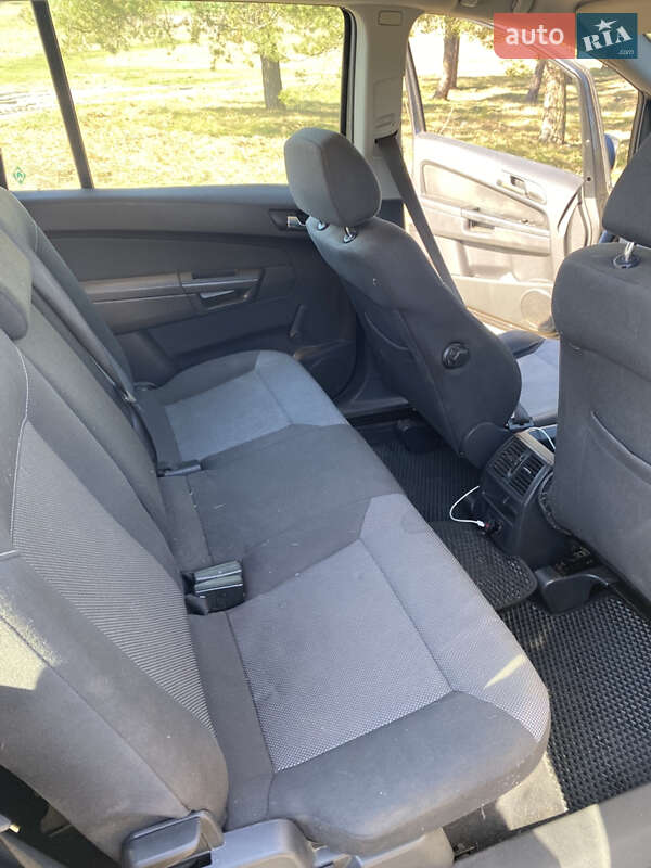Мінівен Opel Zafira 2009 в Острозі