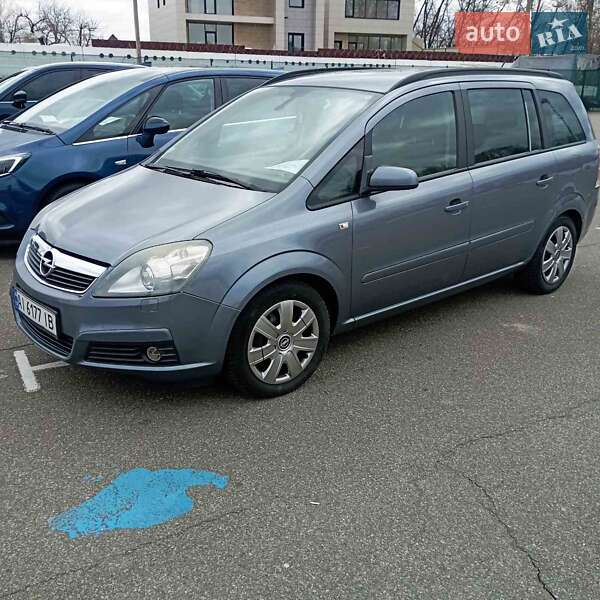 Мінівен Opel Zafira 2006 в Вишгороді