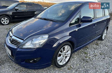 Мінівен Opel Zafira 2011 в Тернополі