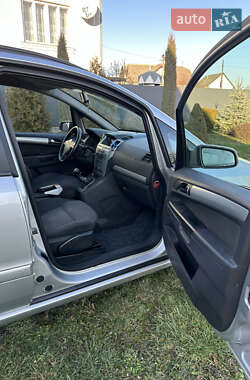 Мінівен Opel Zafira 2009 в Коломиї