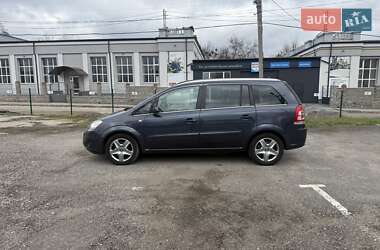 Минивэн Opel Zafira 2008 в 