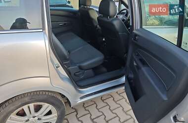 Минивэн Opel Zafira 2009 в 