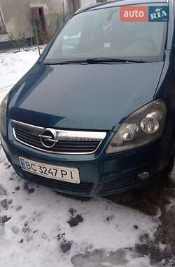 Минивэн Opel Zafira 2007 в 