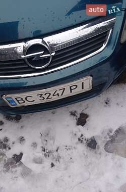 Минивэн Opel Zafira 2007 в 