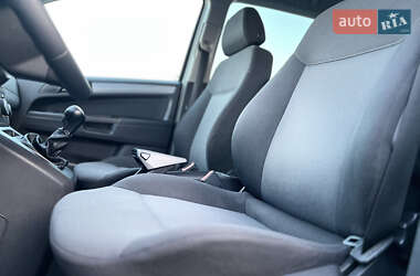 Минивэн Opel Zafira 2006 в 