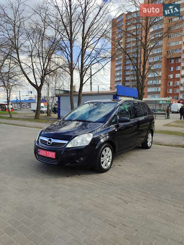 Минивэн Opel Zafira 2009 в Белой Церкви