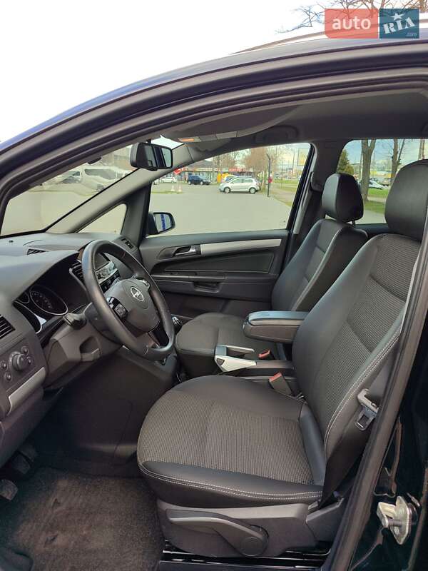 Минивэн Opel Zafira 2009 в Белой Церкви