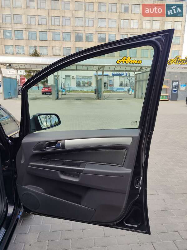 Минивэн Opel Zafira 2009 в Белой Церкви