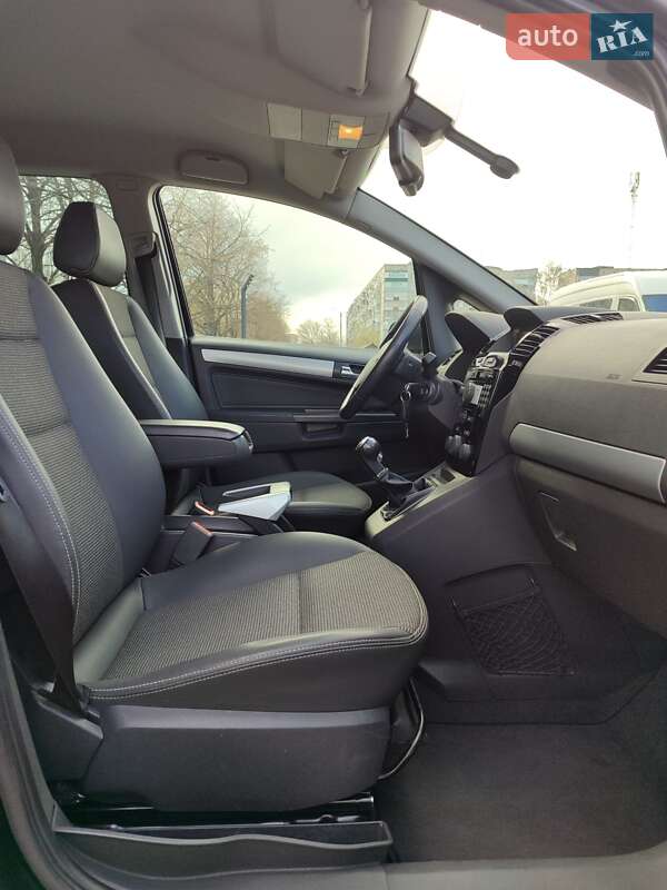 Минивэн Opel Zafira 2009 в Белой Церкви
