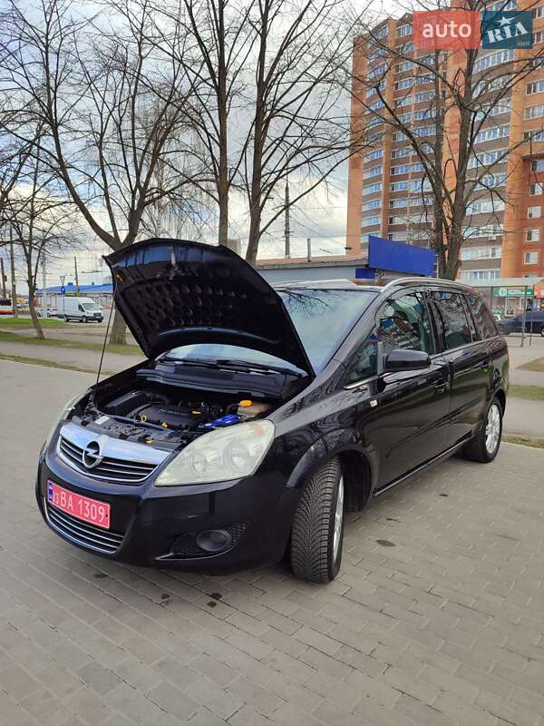 Минивэн Opel Zafira 2009 в Белой Церкви