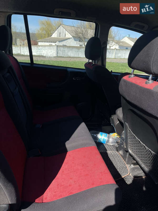Минивэн Opel Zafira 2002 в Врадиевке