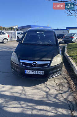 Мінівен Opel Zafira 2007 в Рівному